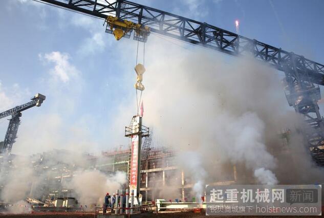 宁夏大坝电厂四期工程8号锅炉架吊装完成